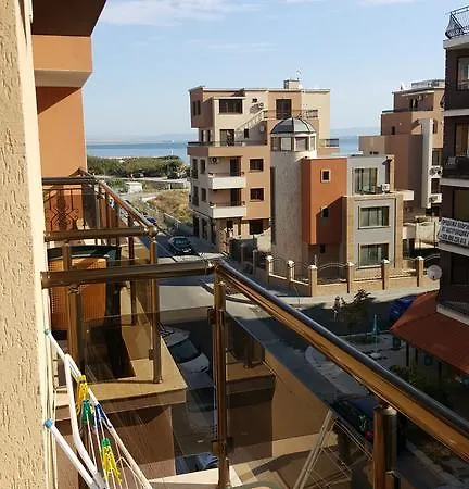 Maria *